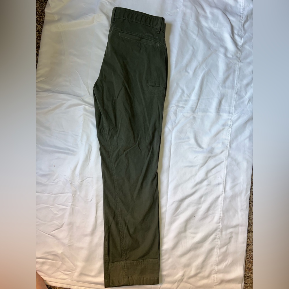 Eddie Bauer Men's Forest Green Chinos